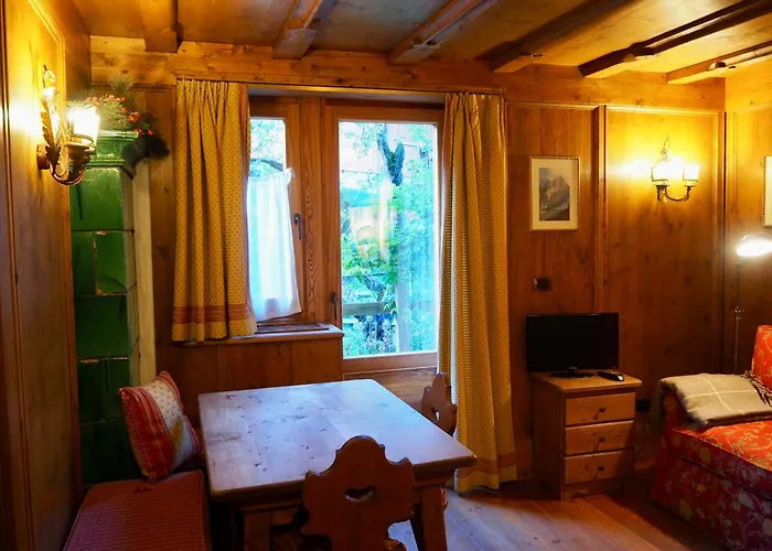 Cozy Nest 库马约尔